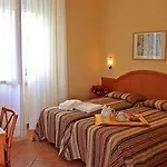 Hotel Katy Otel 3*