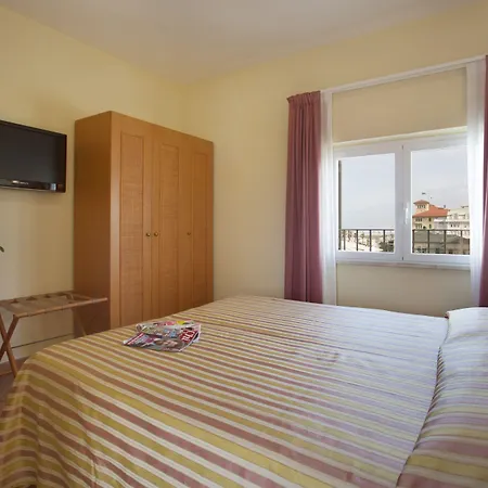 Katy Hotel 3*