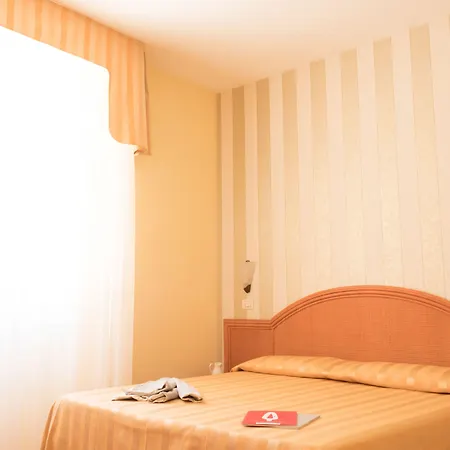 Katy 3* Виареджо