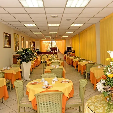 Hotel Katy 3*